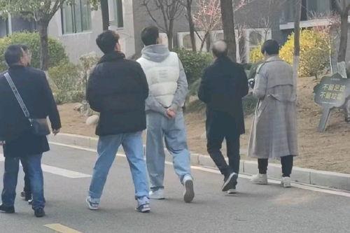 扬州网红事件吃瓜,揭秘网络舆论的风暴与真相 第1张 扬州网红事件吃瓜,揭秘网络舆论的风暴与真相 第1张